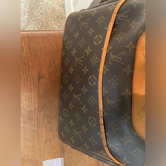 LOUIS VUITTON DEAUVILLE BOWLING LV MONOGRAM - Picture 8 of 12